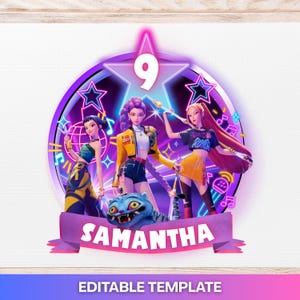Puede incluir: Un diseño gráfico circular con tres personajes animados en trajes coloridos, un número 9 grande en la parte superior y una criatura azul similar a un tigre en la parte inferior. Una banda morada muestra el nombre SAMANTHA en letras blancas.