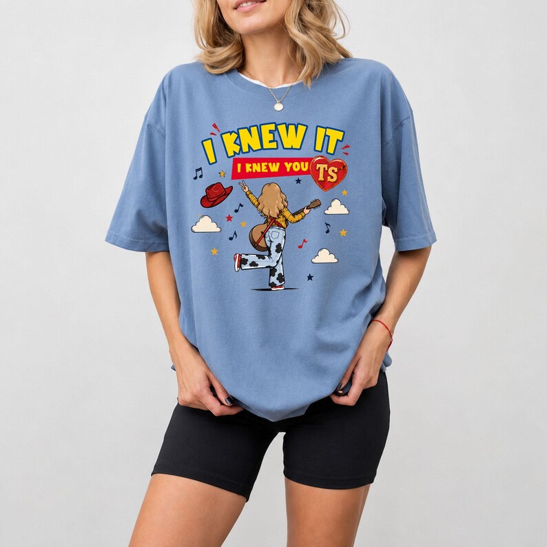 Comfort Colors TS Shirt, I Knew It I Knew You Fan Outfit bild 4