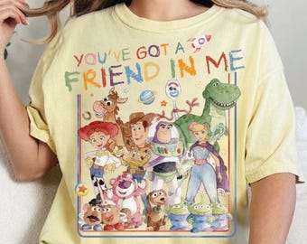 Camiseta Comfort Colors con diseño de dibujos animados en acuarela de juguetes y amigos, Camiseta "Tienes un amigo en mí", Camiseta moderna para niño, Dibujos animados en acuarela de juguetes y amigos