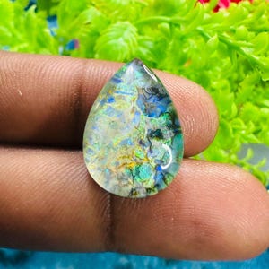 Monarch Opal Peer Cabochon | 25 x 15 mm druppelvormige in het lab gekweekte opaal | Zachte mintgroene, ijsblauwe en gouden matrix