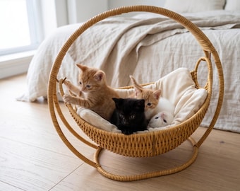 Cama suspensa de vime para gatos, balanço de vime para sonecas aconchegantes.