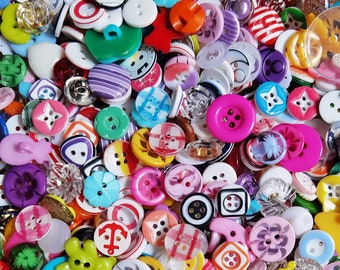 Random Mix Lots 100pcs Plastic Buttons Small DIY Sewing Craft Accessorries