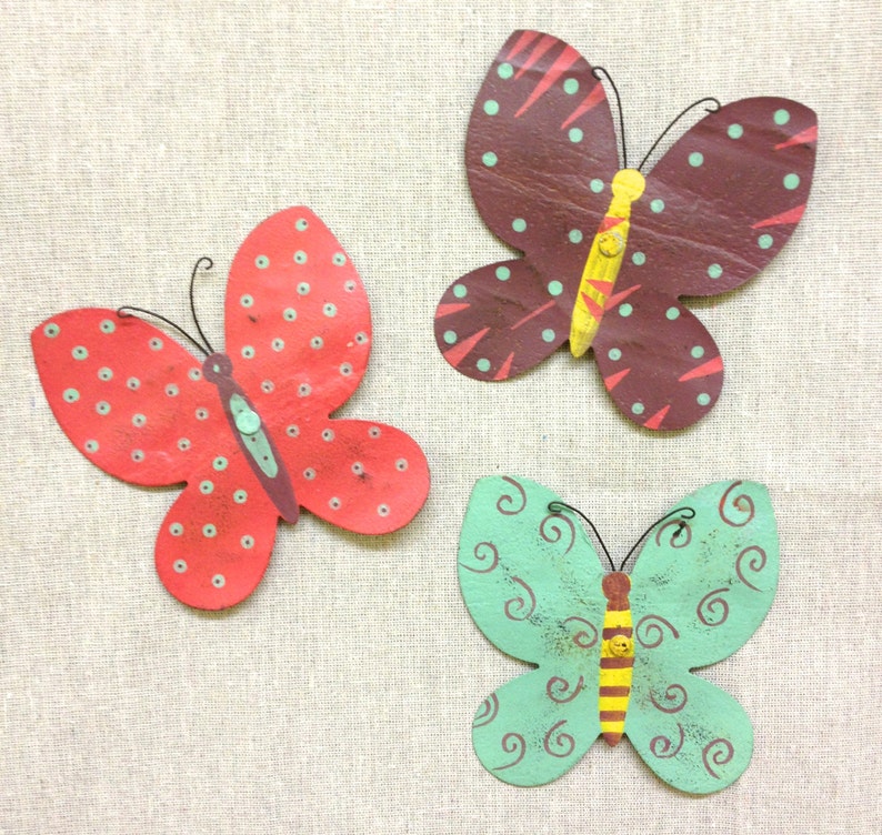 Recycled metal Butterfly Magnets Pastel image 1