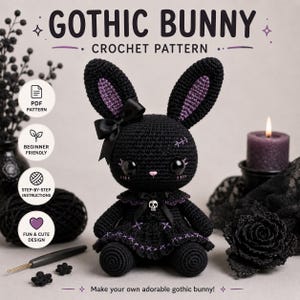 Könnte beinhalten: Eine Häkelanleitung für einen schwarzen Hasen mit violetten Innenohren, einem schwarzen Kleid mit Totenkopf-Anhänger und einer schwarzen Schleife. Der Text lautet GOTHIC BUNNY CROCHET PATTERN, PDF PATTERN, BEGINNER FRIENDLY, STEP-BY-STEP INSTRUCTIONS.