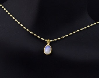 MOONGOLD | Necklace with Rainbow Moonstone in Gold vermeil *Free Shipping*