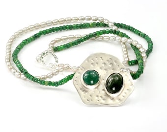 JUICY AMAZON | Emerald Pearl necklace with Jade and Prase (Free shipping)