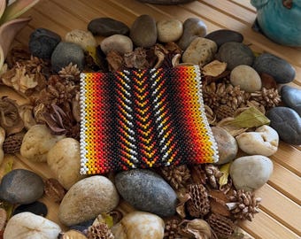 Perlenarmband, authentische indigene Handarbeit, Amazonas-Zeremonialschmuck, Noke Koi Artisan - Brasilien