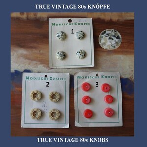 Äkta vintage 80-talsknappar, originalförpackning, nya gamla varor | Moderiktiga mosaikterrazzoknappar | Retro korallräfflade plastknappar | Sybehör och sybehörset