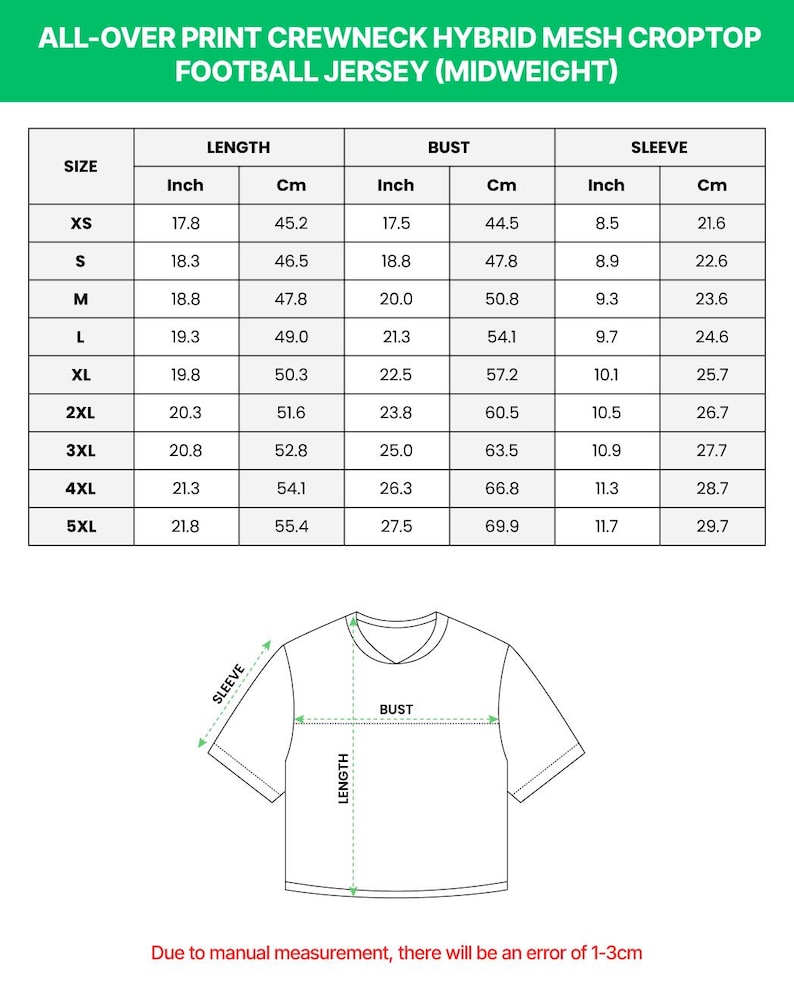 Op de afbeelding: Een maattabel voor een all-over print crewneck hybrid mesh croptop football jersey. De tabel bevat lengte-, borst- en mouwmaten in inches en centimeters voor de maten XS tot en met 5XL, inclusief een lijntekening van het shirt.