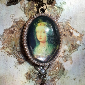 Barokke hanger, kristal, brons, glazen koepel Koningin van Spanje Isabel de Katholieke
