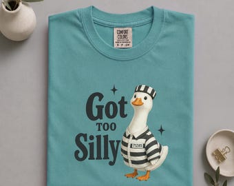 T-Shirt mit albernem Gänsemotiv, Grafik-T-Shirt mit dem Aufdruck „Zu albern“, Humor über einen Gefängnisvogel