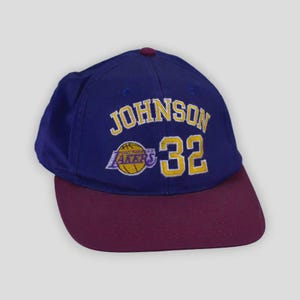 Vintage Magic Johnson # 32 Lakers Snapback Cap | 90er Jahre NBA Hut | Einstellbar Basketball Cap | Retro Sportbekleidung