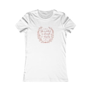 Camiseta Proverbios 31:25 / Ropa con el lema Fuerza, Dignidad y Fe Cristiana