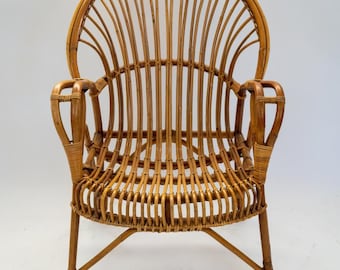 Mid Century Fan Back Rattan Chair in the Manner of Franco Albini