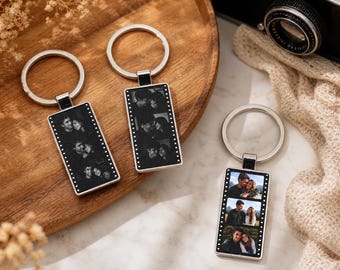 Portachiavi personalizzato con striscia di pellicola fotografica, ornamento natalizio personalizzato, regalo per coppie, ricordo fotografico, pensierino per la calza di Natale