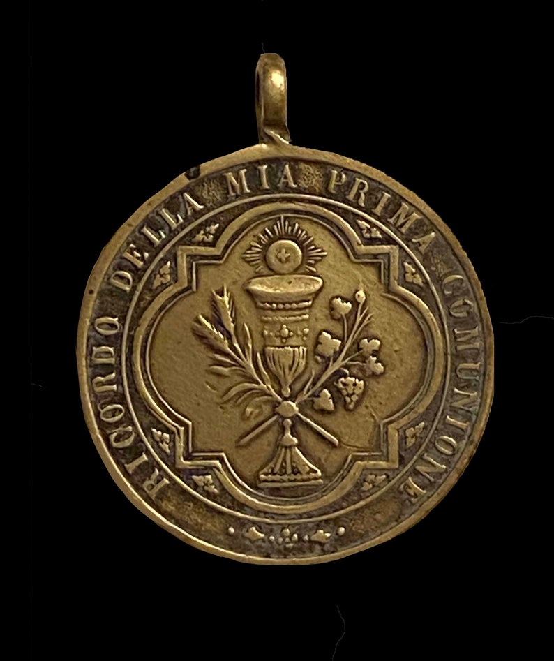 1920's Italian First Communion Medal. Jesus on Side 1 and the Eucharist ...