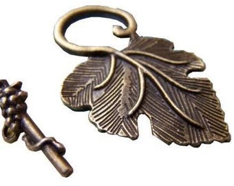 Branze toggle clasps, 2 sets grape leaf size about 37x20mm, bar size about 22x2mm  Antique brass tone leaf toggle clasps