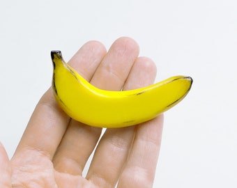 Spilla banana pin / gioielli pop frutta tropicale, regalo per vegano