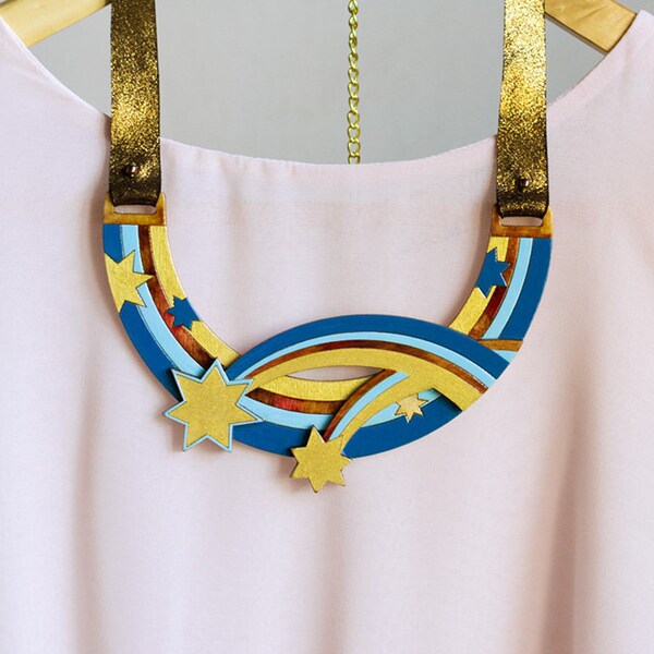 Shooting Stars Bib Necklace | wooden chunky statement necklace pop art 80s style