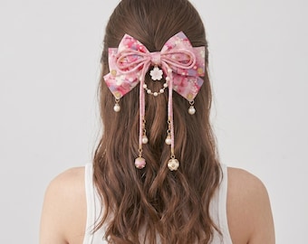 Haarclip met bloemenstrik | Haaraccessoire met kwastje | Haarspeld met parelstrik | Stijlvolle haarclip