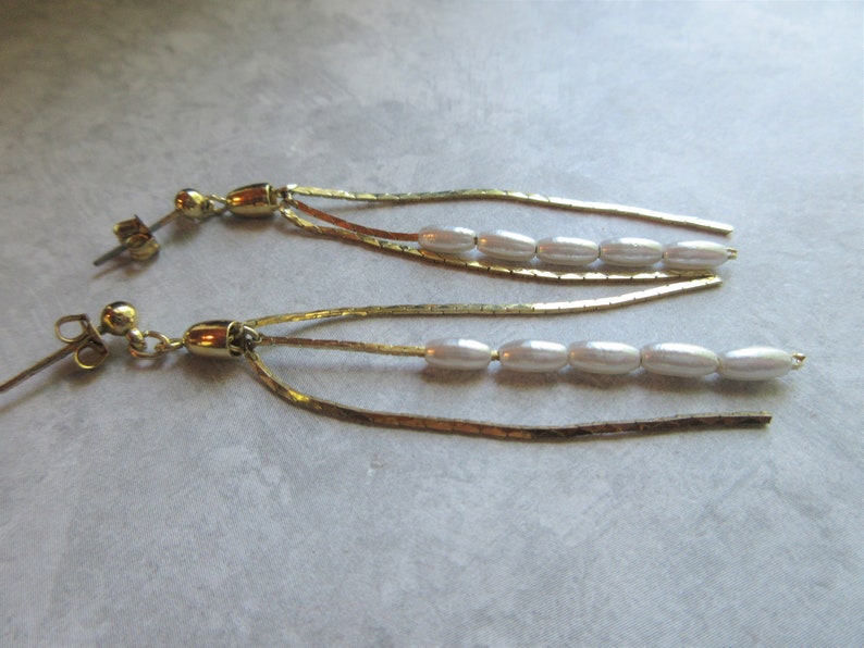 Goldtone Posts and Pearls Stud Earrings Collectible Jewelry-1980s vintage Long Vintage Pearl Post Earrings