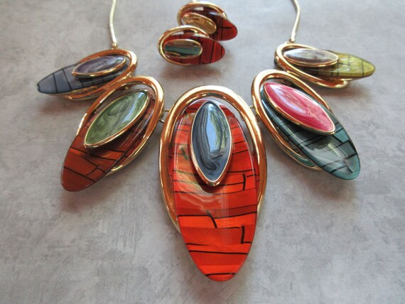 Stunning Bib Vintage Necklace and Earrings Set- Mu
