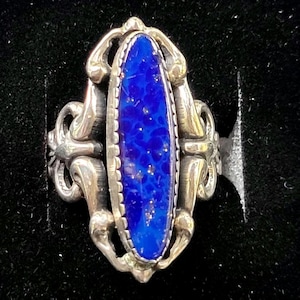 Afgański lapis lazuli Sterling Arts & Crafts Repousse Ring sz 6