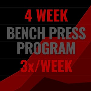 Könnte beinhalten: Eine digitale Grafik mit dem Text 4 WEEK BENCH PRESS PROGRAM in roter und grauer Schrift auf schwarzem Hintergrund. Ein diagonales, nach oben verlaufendes rotes Liniendiagramm ist im unteren rechten Bereich zu sehen, mit 3x/WEEK in Rot.