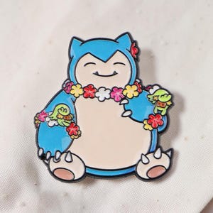 Cute Blue Sleepy Creature Enamel Pin, Kawaii Floral Animal Brooch, Flower Garland Monster Badge, Backpack Pin, Lapel Pin Gift