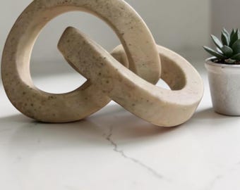 Abstract Knot Sculpture Scandic Style Resin Decor for Modern Home Office Shelf Display Minimalist Living Room Accent