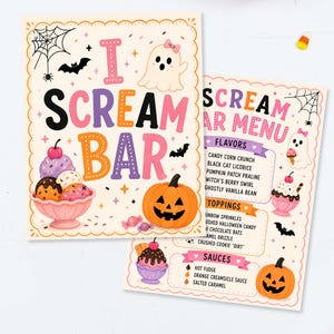 Könnte beinhalten: Zwei rechteckige Schilder zum Thema Halloween mit dem Text I SCREAM BAR und SCREAM BAR MENU. Die Designs enthalten Illustrationen eines Geistes, eines Kürbisses, Eisbechern, Fledermäusen und einem Spinnennetz auf cremefarbenem Grund.