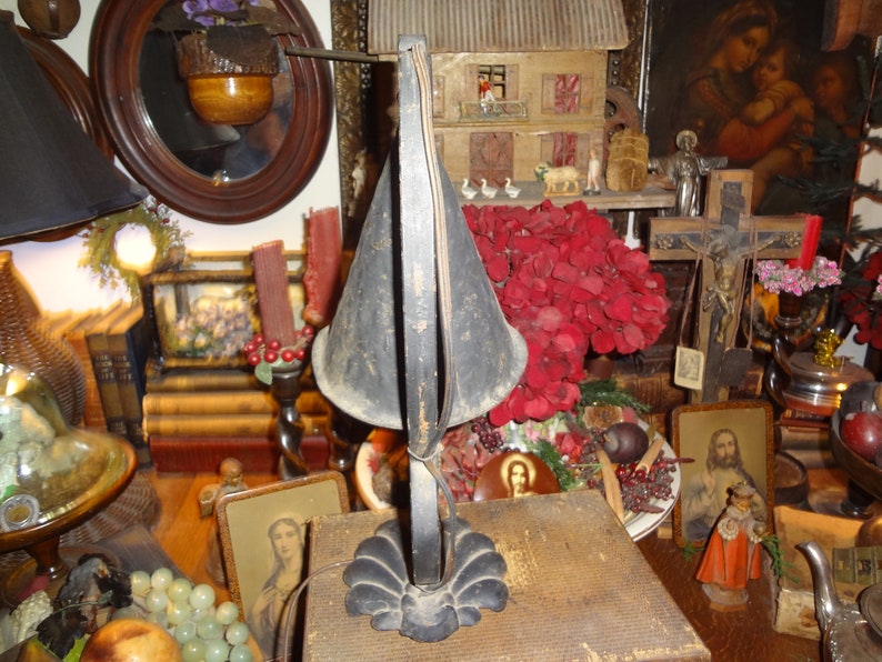 Arts and Crafts Lamp Very Organic Style