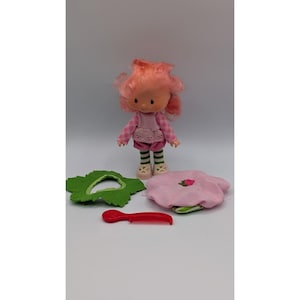 1980 Raspberry Tart Strawberry Shortcake 5" Doll Rhubarb Kenner With Hat & Comb