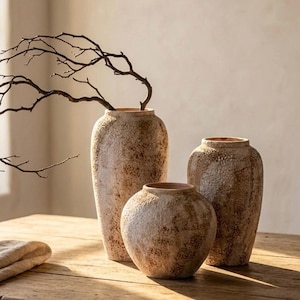 Wabi Sabi Keramikvase, rustikale strukturierte Keramik für Regaldekor, matte neutrale Blumenvase, minimalistische Steinzeug-Innendekoration, 3er-Set
