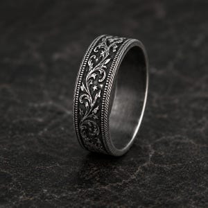 Herren Ehering, Gravierte Silber Bandring, Vintage Blumenring, Gothic Ehering, Jubiläumsring für Ihn