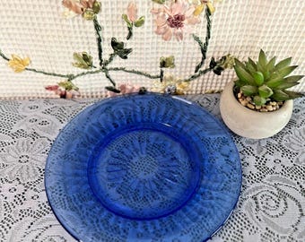 Vintage Cobalt Blue Depression Glass Plate Petal Daisy Sunburst Pattern 6-6.5"