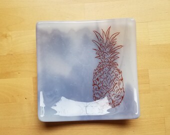 Pineapple Glass Dish/Plate (Lavender/Purple)