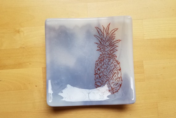 Pineapple Glass Dish/Plate (Lavender/Purple)