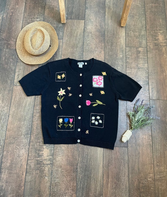 Vintage Floral Cardigan Sweater, 90s Vintage Cardigan, Floral Cardigan, Golden Girls Cardigan, Vintage 90s Spring Cardigan,Daffodil Cardigan
