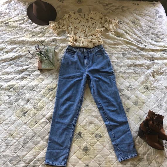 Vintage 1990s LA Blues Denim Mom Jeans Vintage 1990s LA Blues Denim Mom Jeans