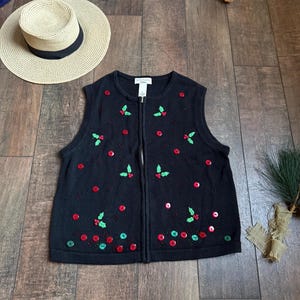 Vintage Holly Berry Christmas Sweater Vest, Vintage 90s Christmas Gingerbread Man sweater Vest,Vintage beaded Embroidered Christmas Sweater
