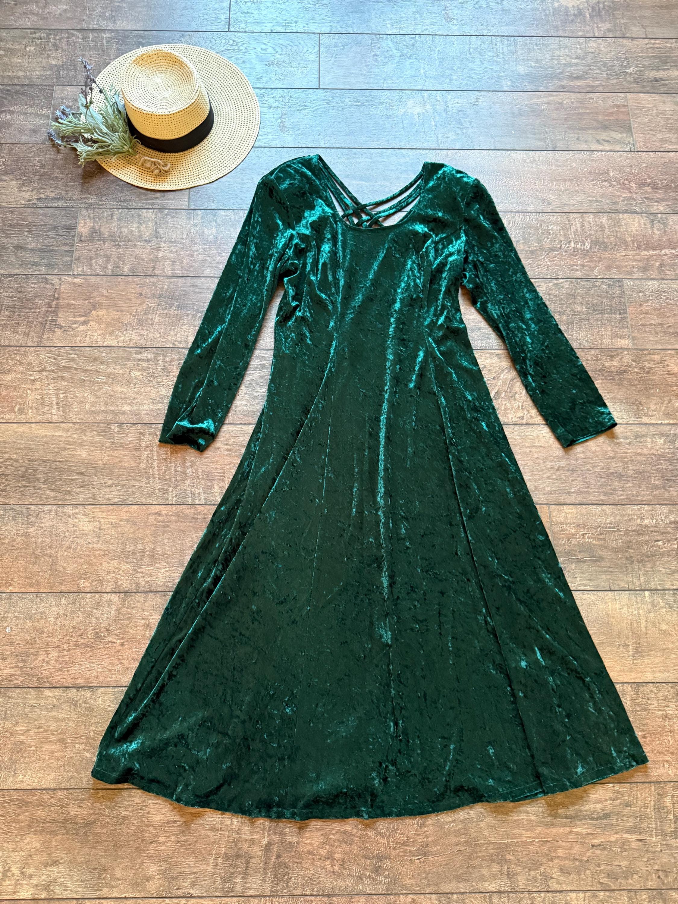 green satin bandeau dress Dress Sabrina Batik with Green Lace – Hoki's Closet main image 0