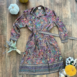 Vintage Petrina paisly dress, belted collared Paisly Dress, Vintage Paisley Dress, Retro Paisley Dress
