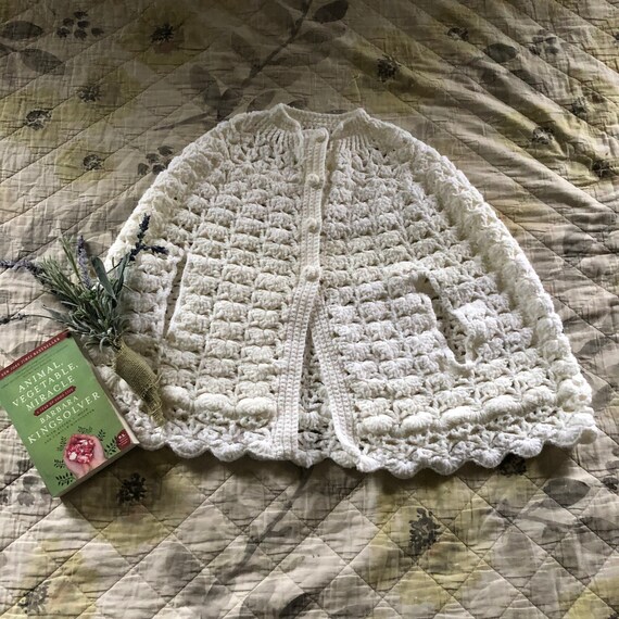 Vintage White Crochet Poncho Cape, Vintage Lacy Ca