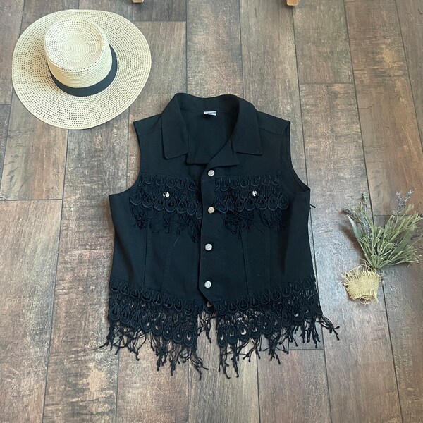 Vintage Black Western 90s Vest, Vintage 90s Black Fringe Vest, 90s Monica Geller Vest, Phoebe Buffay Vest, 90s Black Denim Vest, Black Vest