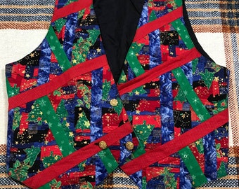 Vintage 90s Quilted Patchwork Christmas Vest, 90s Holiday Vest, 90s Christmas Vest, Vintage Christmas Vest, Wrapping Paper Vest, 90s Party