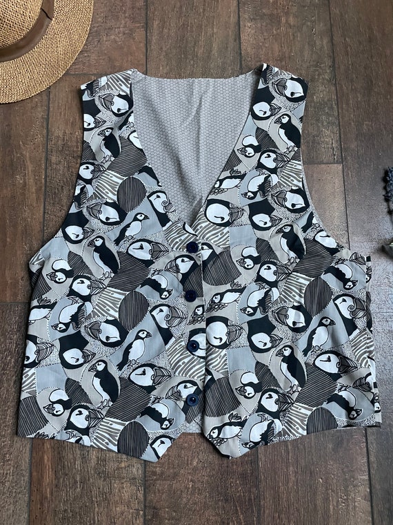 90s Puffin Vest, Black and White Vest, Cute Bird … - image 2