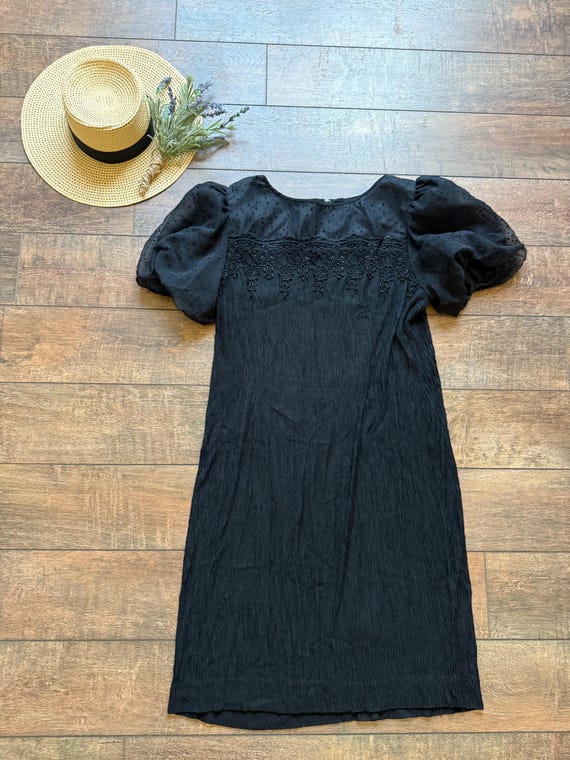 Vintage Puff Sleeve Lace Black Dress - Size 18 - Leslie Fay - Beautiful Black Dress Vintage Puff Sleeve Lace Black Dress - Size 18 - Leslie Fay - Beautiful Black Dress