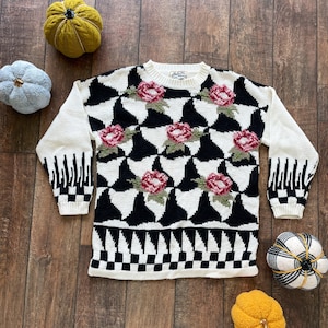 Floral Oversized sweater, 90s vintage womens knit sweater, floral black and white sweater, checkerboard knit sweater, 90s vintage sweater,