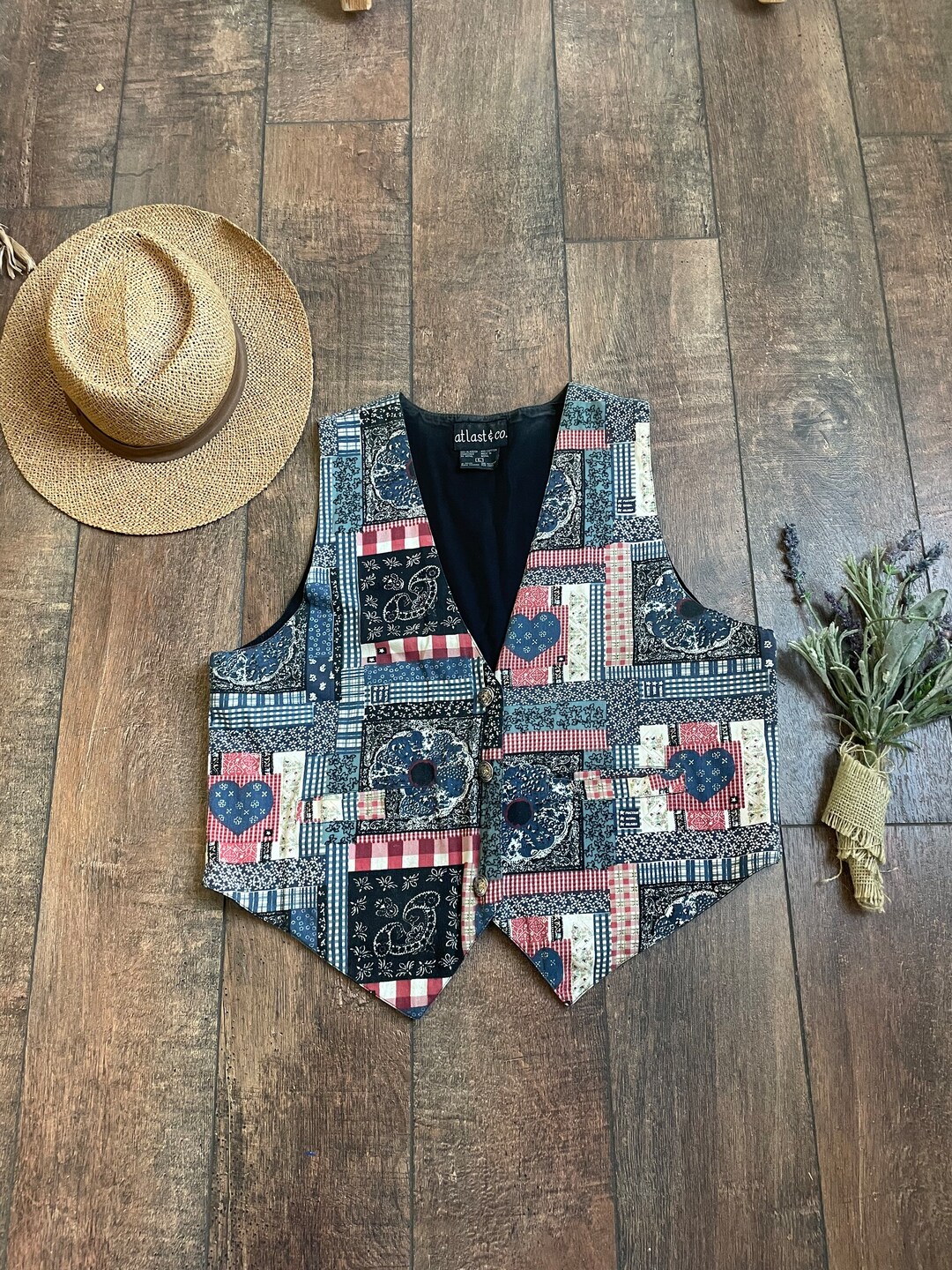 Ameri VINTAGE - 着2回 WALLART LIKE JACQUARD KNIT VEST Ameri（アメリ）の「WALLART LIKE JACQUARD KNIT VEST（ニット